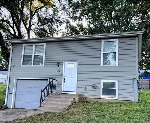 1622 N Emery ST, Independence, MO 64050