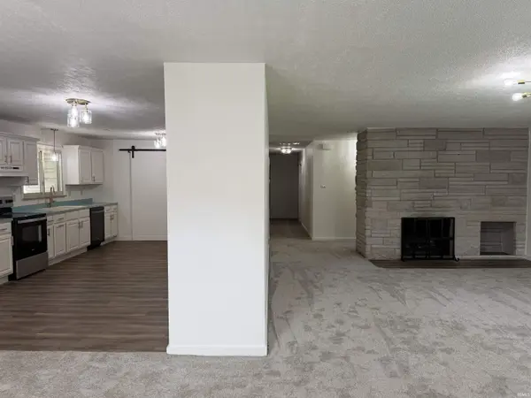 3201 Grace LN, Muncie, IN 47304