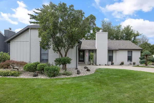 1755 Crabtree LN, Elkhart, IN 46514