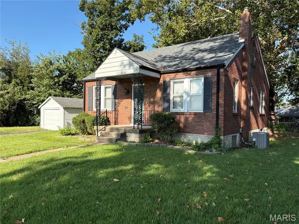 2205 Brown RD, St Louis, MO 63114