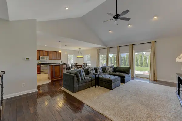 8900 Mallard Lane, St. John, IN 46373