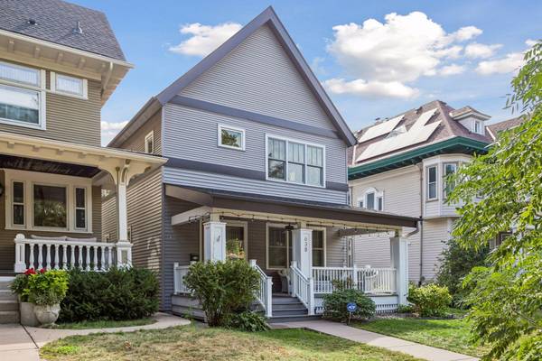 638 Lincoln AVE, Saint Paul, MN 55105