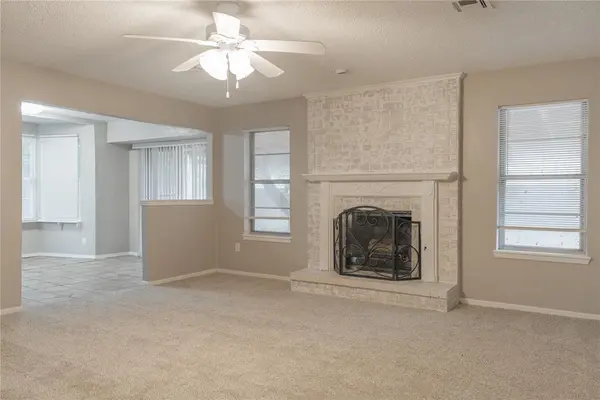 525 Holly Hill RD, Edmond, OK 73003