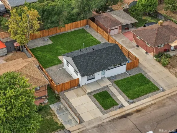 6851 Morrison DR, Denver, CO 80221
