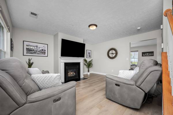 1010 Lowrey Pl, Spring Hill, TN 37174