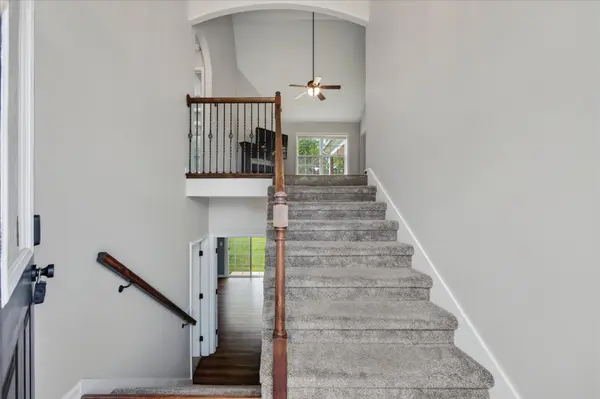 2833 Russet Ridge Dr, Clarksville, TN 37040