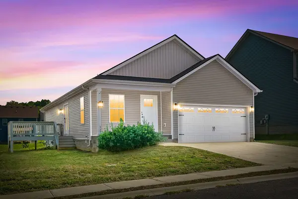 201 Geneva Ln, Clarksville, TN 37040