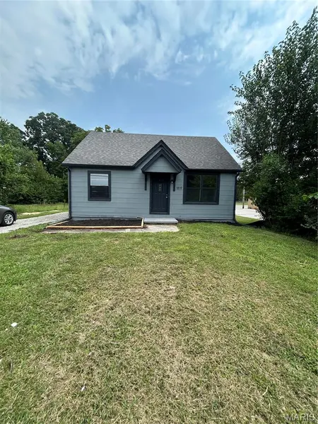 1819 Jerome LN, Cahokia, IL 62206
