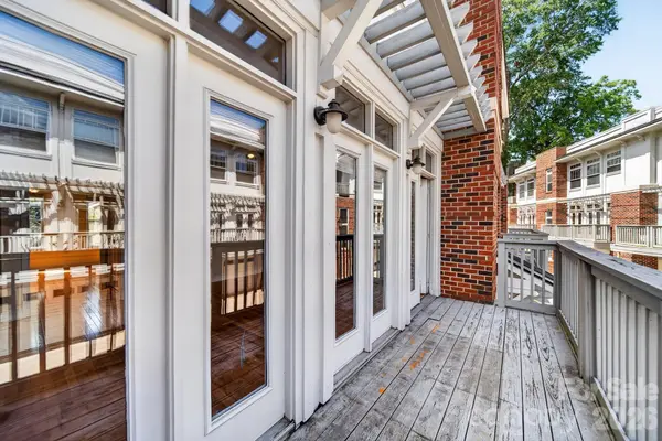 930 Gracie WAY, Charlotte, NC 28204