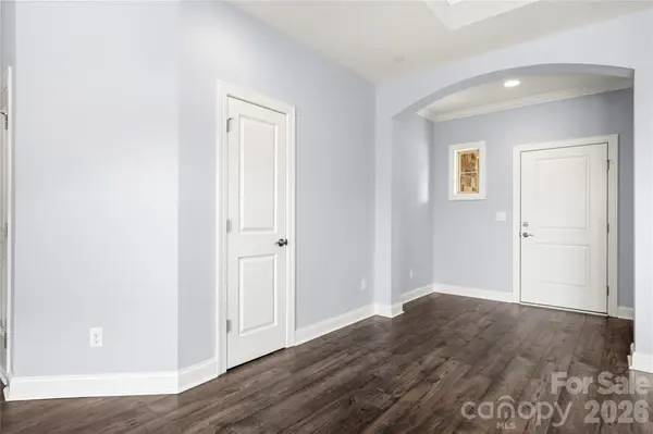 661 Poplar View DR NW, Concord, NC 28027