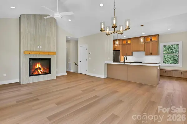 34 Mountain View RD, Asheville, NC 28805