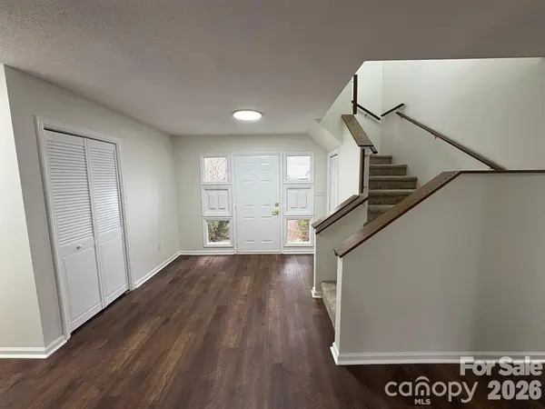 13 Laurel Place DR, Asheville, NC 28803