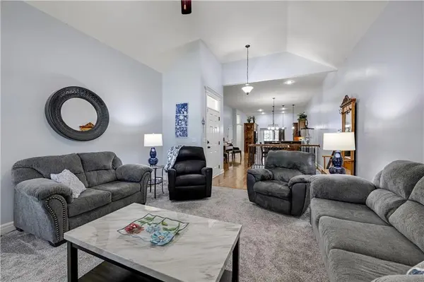 16513 W 168th PL, Olathe, KS 66062