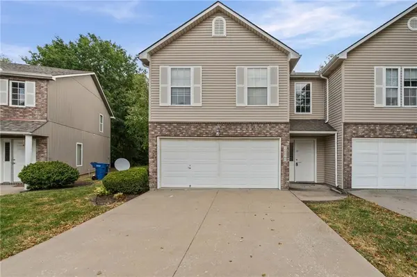 1626 NW Garrett DR, Blue Springs, MO 64015