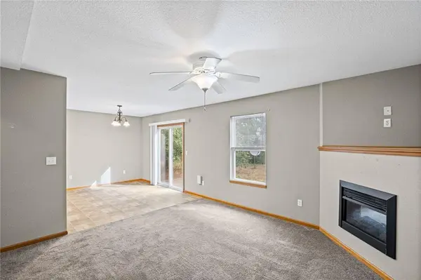 1626 NW Garrett DR, Blue Springs, MO 64015
