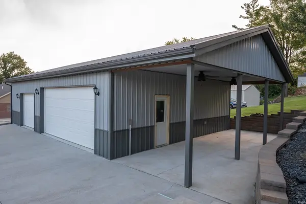 504 E First AVE, Huntingburg, IN 47542