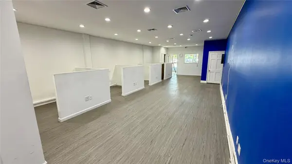 11221 Jamaica AVE, Richmond Hill, NY 11418