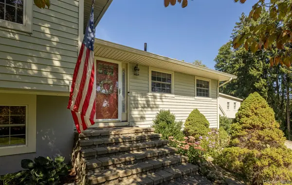 163 Horseshoe RD, Millbrook, NY 12545