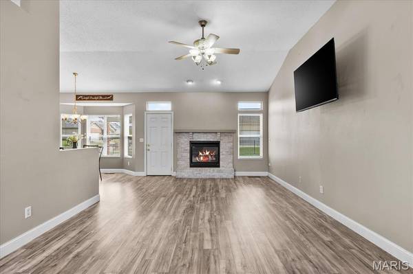 3301 Village Green CT, Millstadt, IL 62260