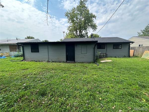 1529 Andrews DR, Cahokia, IL 62206