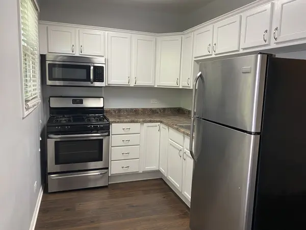914 Clay ST #2, Woodstock, IL 60098