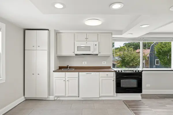4904 W Gunnison ST #1F, Chicago, IL 60630
