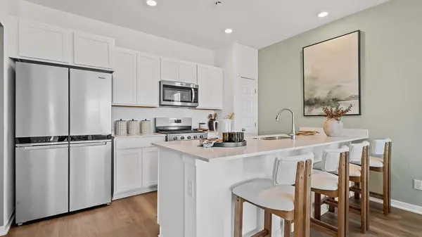 548 E 120th Place, Crown Point, IN 46307