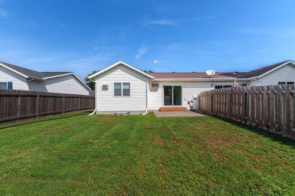 2017 32nd AVE S, Fargo, ND 58103