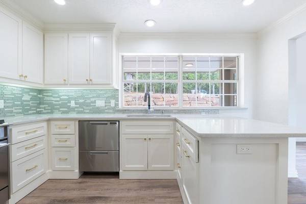 100323 S Shadyoak DR, Harrah, OK 73045