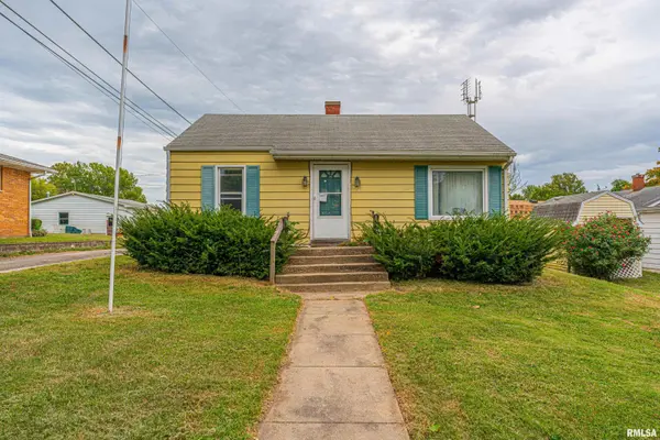 516 S MAIN ST, Lincoln, IL 62656