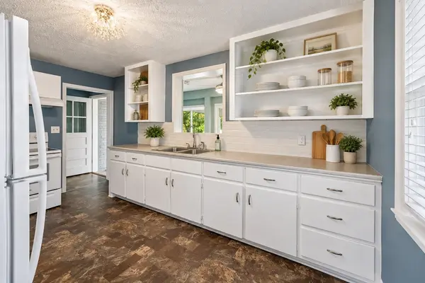 583 Brattontown Cir, Lafayette, TN 37083