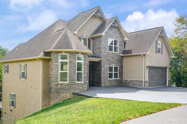 1202 Foxwood Drive, Sevierville, TN 37862