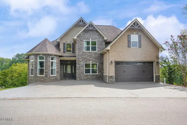 1202 Foxwood Drive, Sevierville, TN 37862
