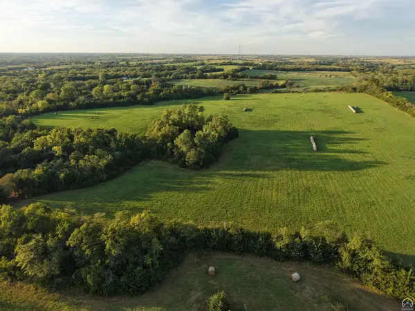 10400 U4 RD, Hoyt, KS 66440