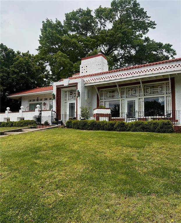 2204 Washington BLVD, Kansas City, KS 66102