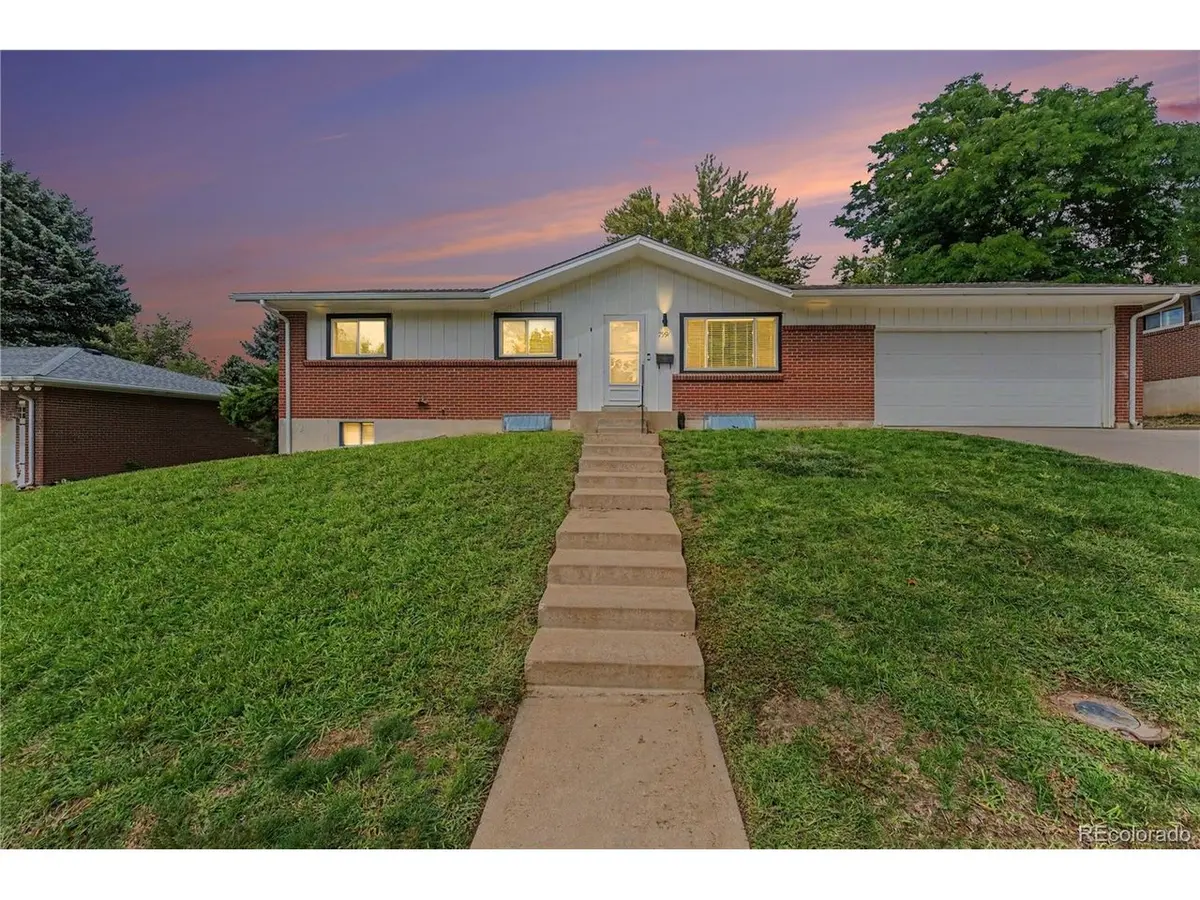 7991 E Kenyon, Denver, CO 80237