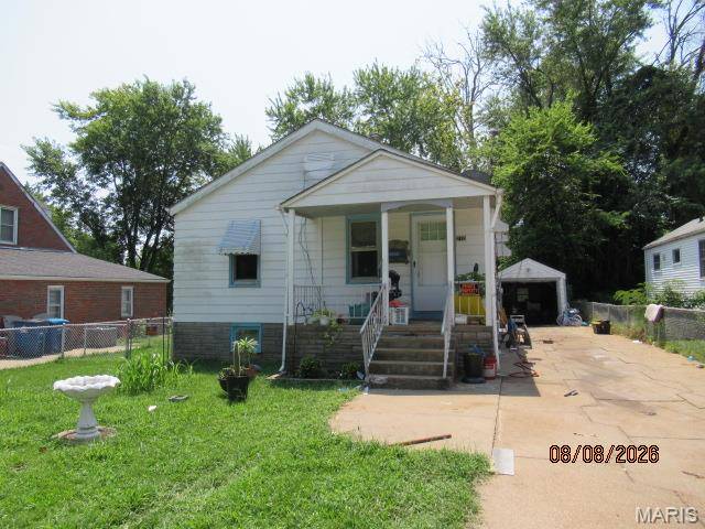 210 Habecking DR, St Louis, MO 63137