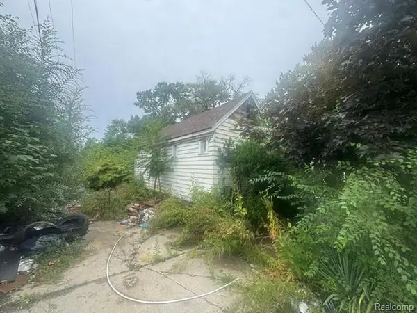 13870 Manning ST, Detroit, MI 48205