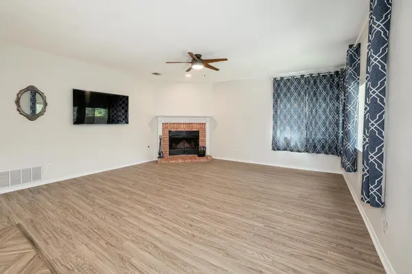 703 Ivy CT, Round Rock, TX 78681