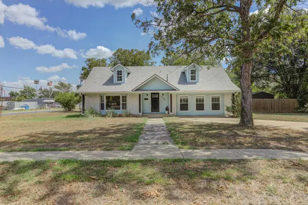1509 SW Hill ST, Bastrop, TX 78602