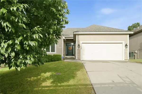 7128 Allman DR, Shawnee, KS 66217