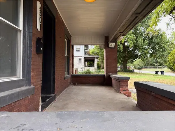 2801 Forest AVE, Kansas City, MO 64109