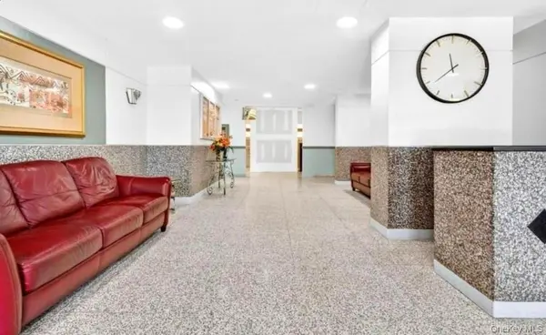 1841 Central Park AVE #16J, Yonkers, NY 10710