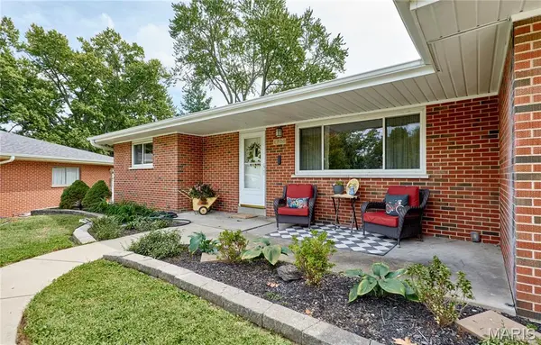 1700 Saint Denis ST, Florissant, MO 63033