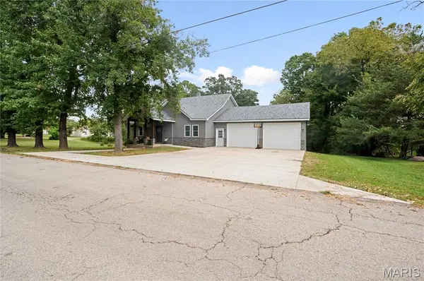 805 N 1st ST, Steelville, MO 65565