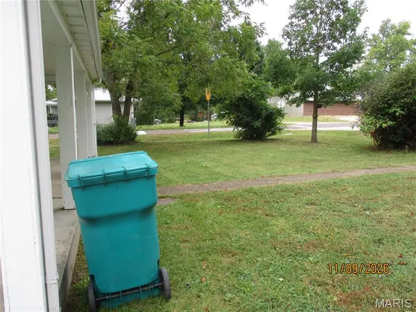 204 E Blue Bird LN, Leasburg, MO 65535