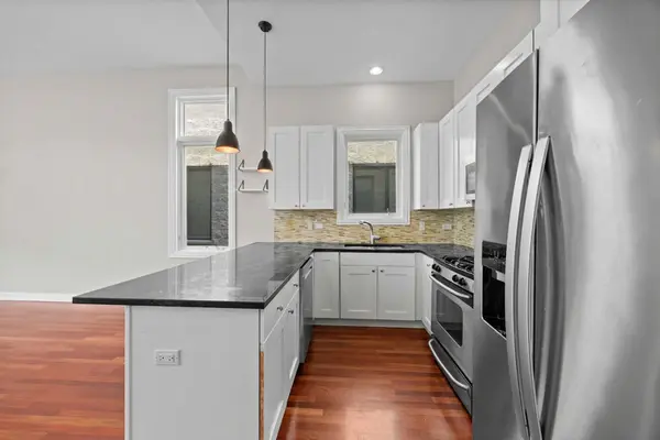 919 N Hermitage AVE #3, Chicago, IL 60622