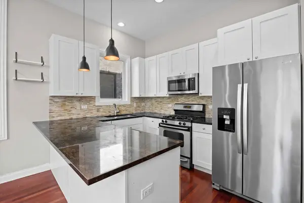 919 N Hermitage AVE #3, Chicago, IL 60622