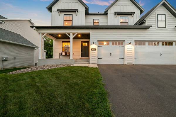 107 Maple TER, Waconia, MN 55387