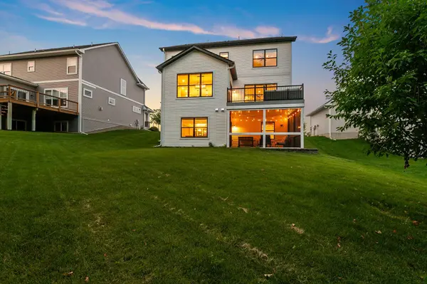 107 Maple TER, Waconia, MN 55387
